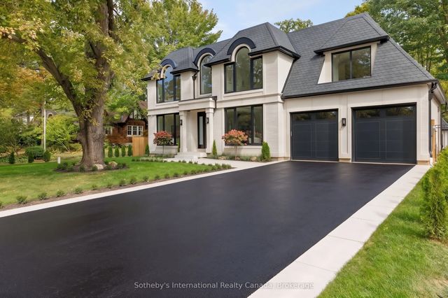 123 Tavistock Square, Oakville