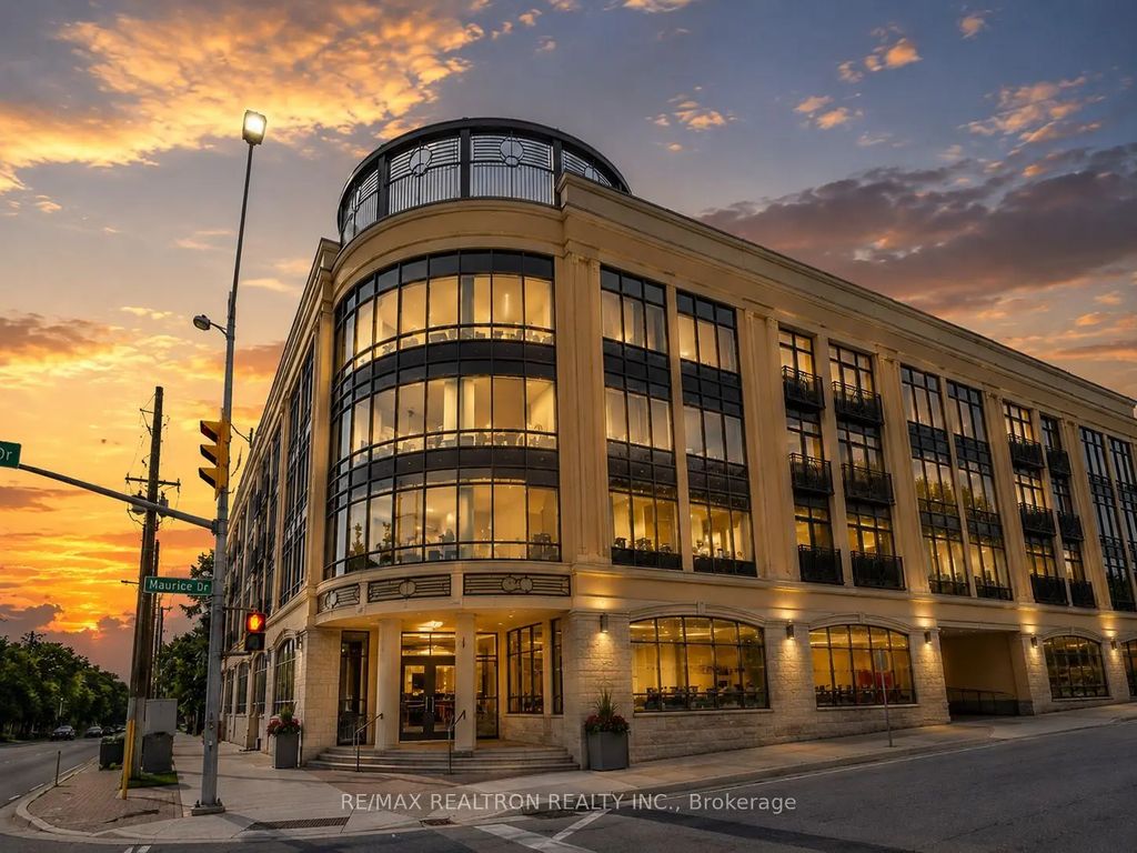 205 Lakeshore Road W 201, Oakville