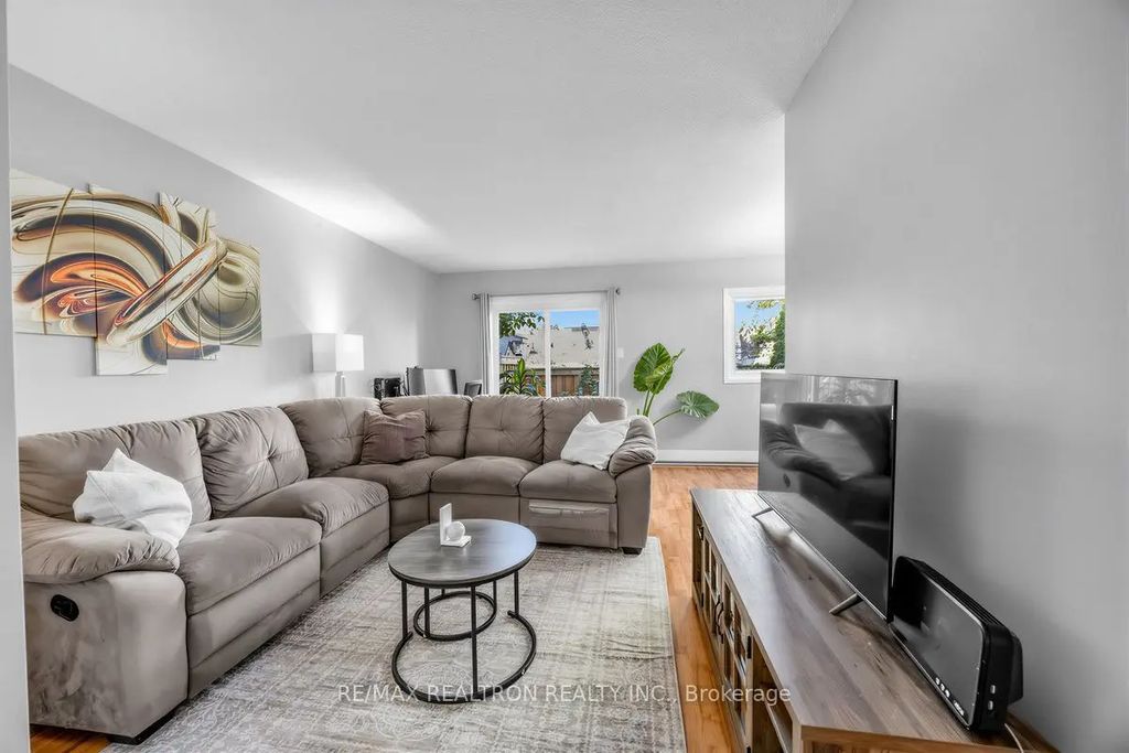 5025 Pinedale Avenue 10, Burlington