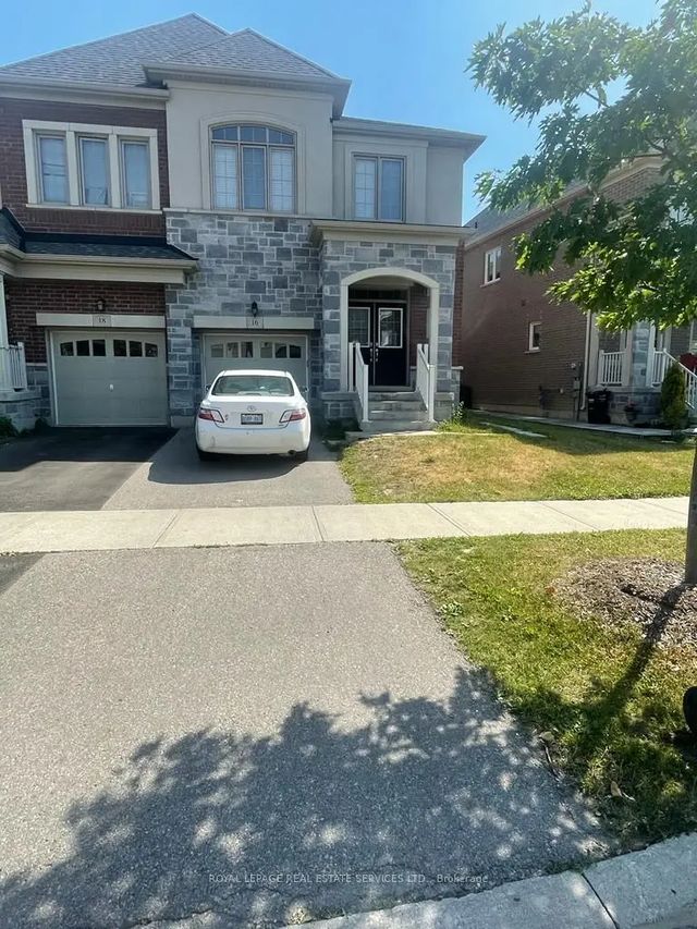 16 Little Britain Crescent, Brampton