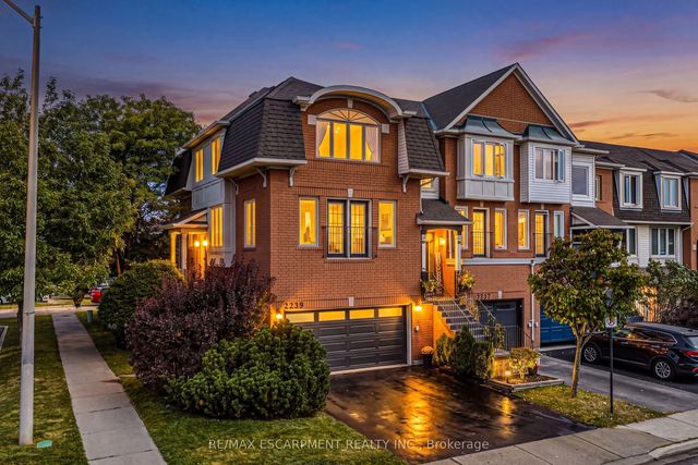 2239 Prescott Place, Burlington