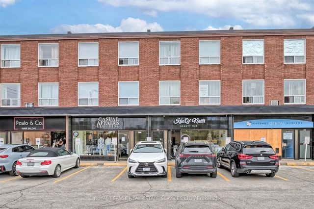 2875 Bloor Street W Back, Toronto W07