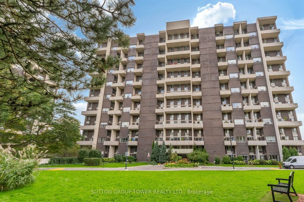 35 Ormskirk Avenue 319, Toronto W01