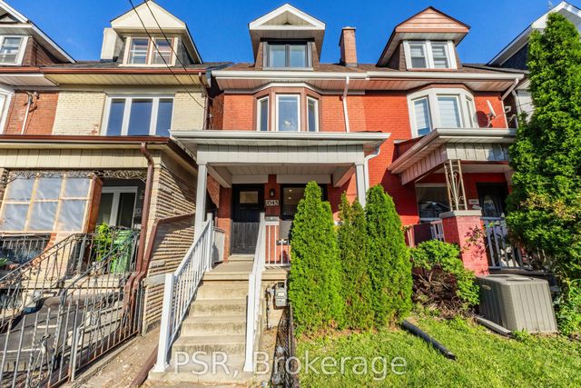 1045 Ossington Avenue, Toronto W02