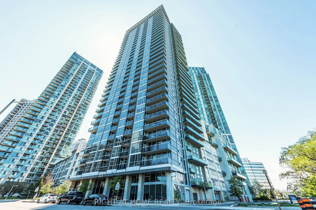 223 Webb Drive 2802, Mississauga