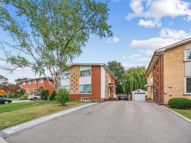 2475 Brookhurst Road, Mississauga