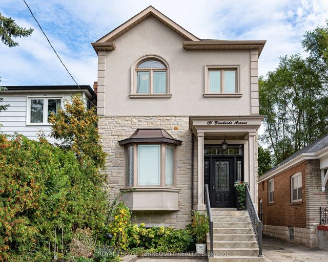 151 Brookside Avenue, Toronto W02