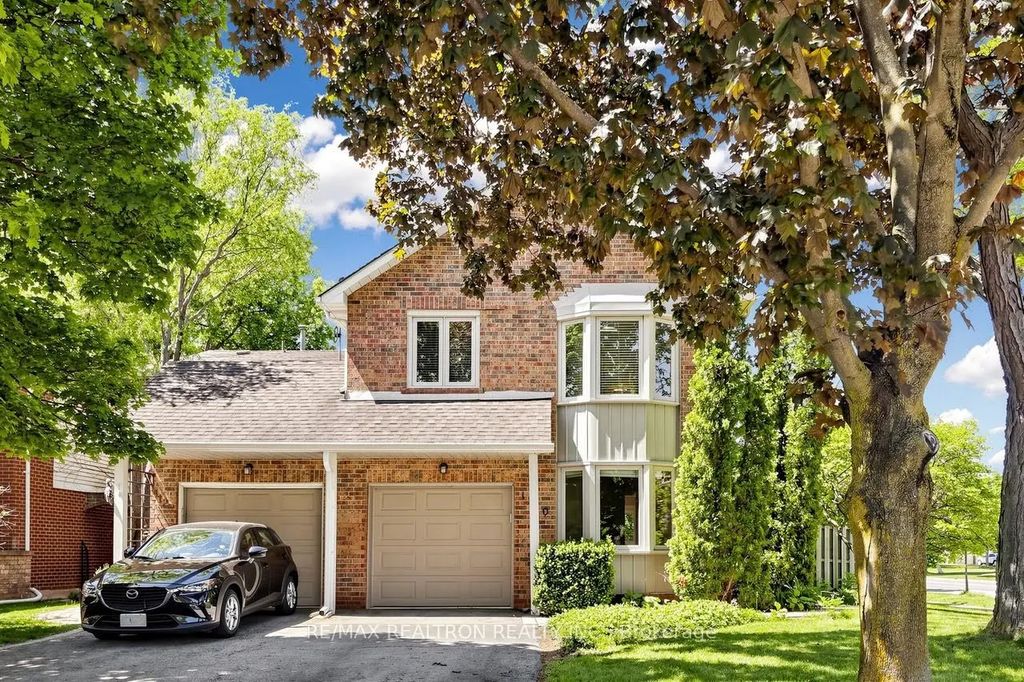 1120 Potters Wheel Crescent, Oakville