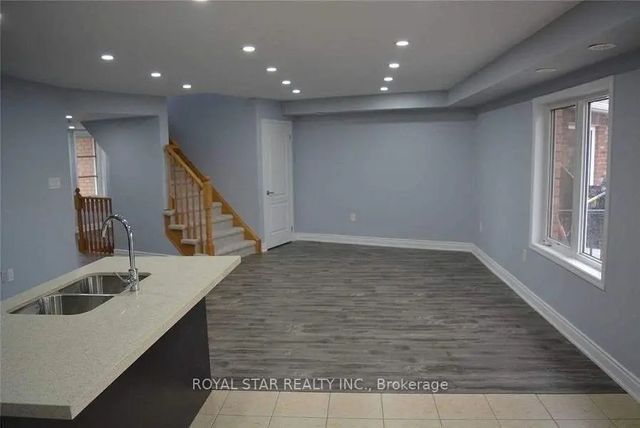 54 Baycliffe Crescent, Brampton