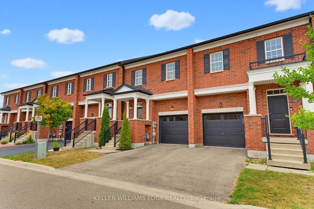 739 Banks Crescent, Milton