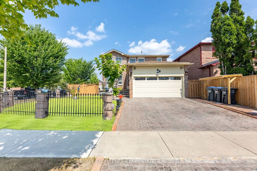 55 Atkins Circle, Brampton