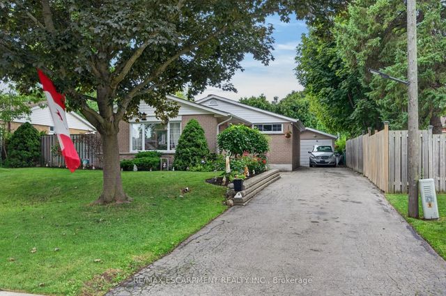 3 Cumbrian Court, Brampton