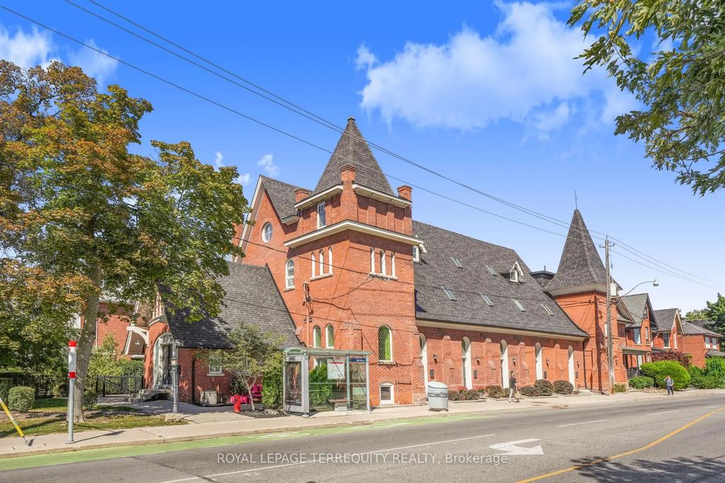 200 Annette Street #2, Toronto W02