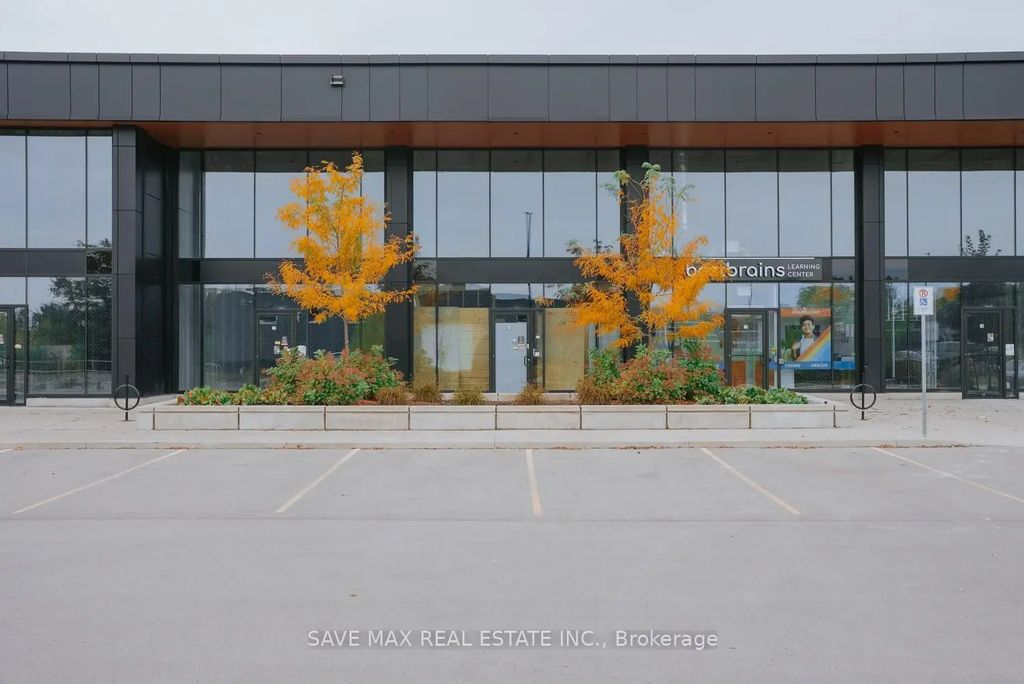 530 Speers Road 16, Oakville