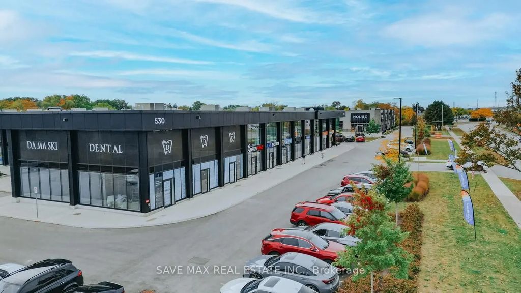 530 Speers Road 16, Oakville