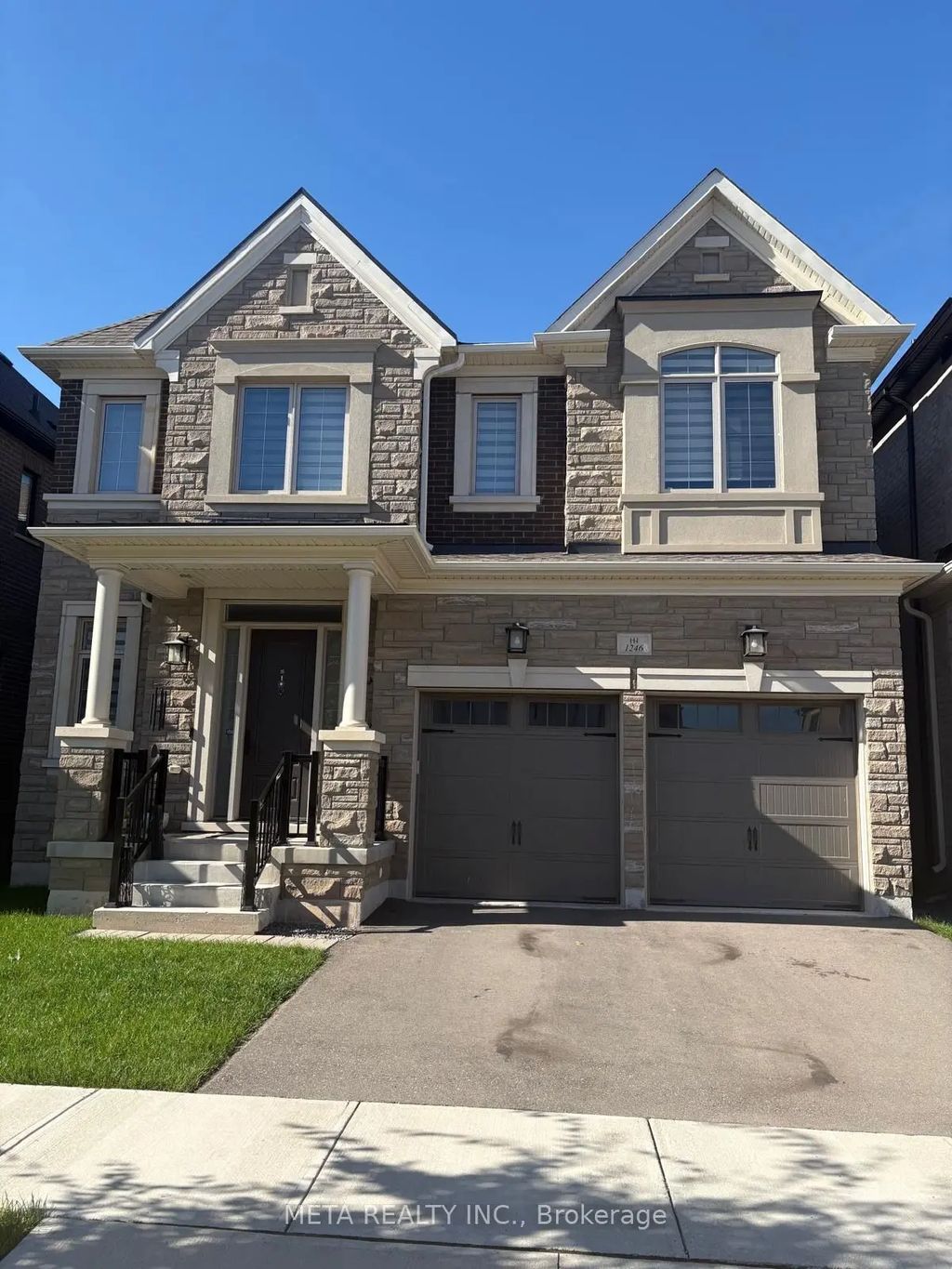 1246 Pondside Trail, Oakville