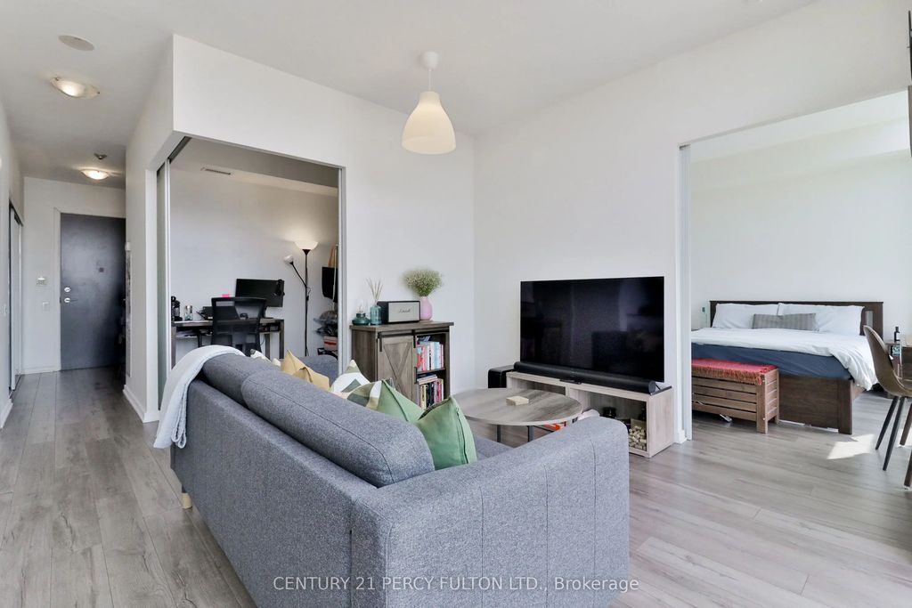 105 The Queensway Avenue Ph3505, Toronto W01