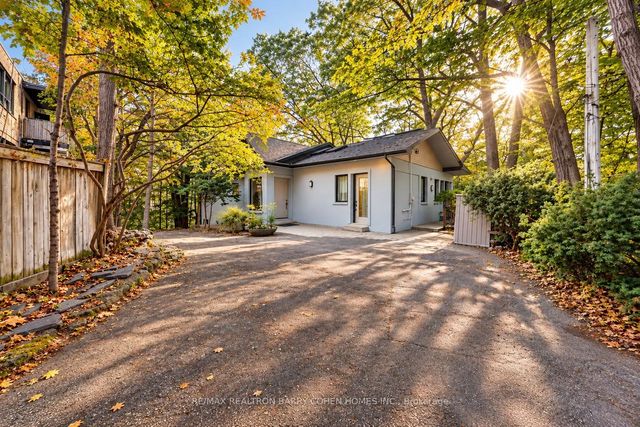 7 Greenbrook Drive, Toronto W04