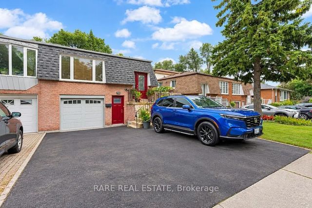 733 Eaglemount Crescent Lower, Mississauga