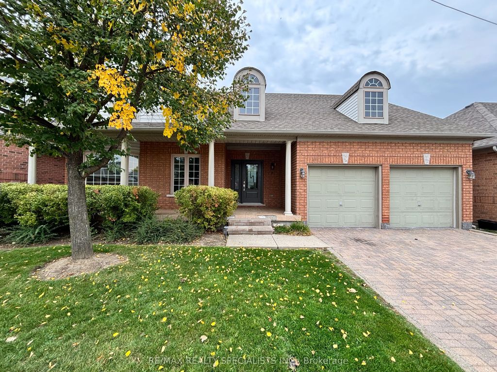 8 Yorkwood Trail, Brampton