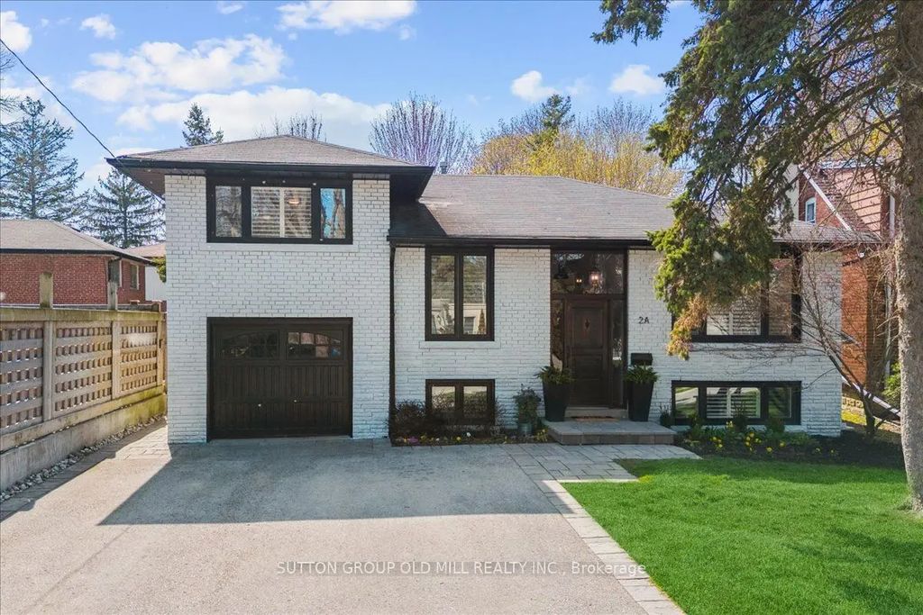 2a Elton Crescent, Toronto W06