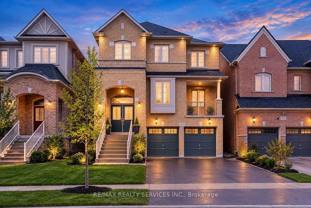 5452 Meadowcrest Avenue, Mississauga