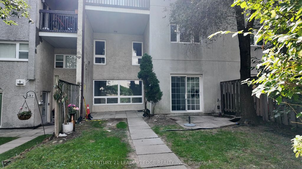 1055 Dundas Street E 199, Mississauga