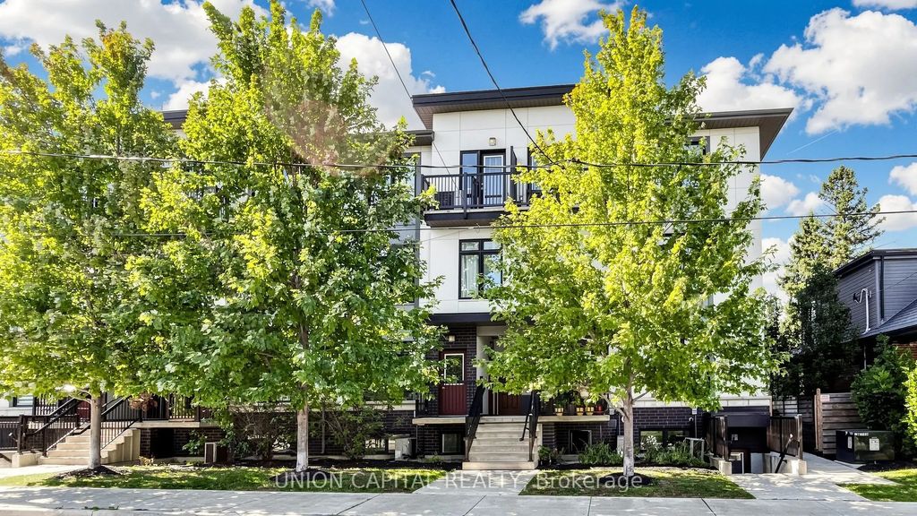 6 Bicknell Avenue 9, Toronto W03