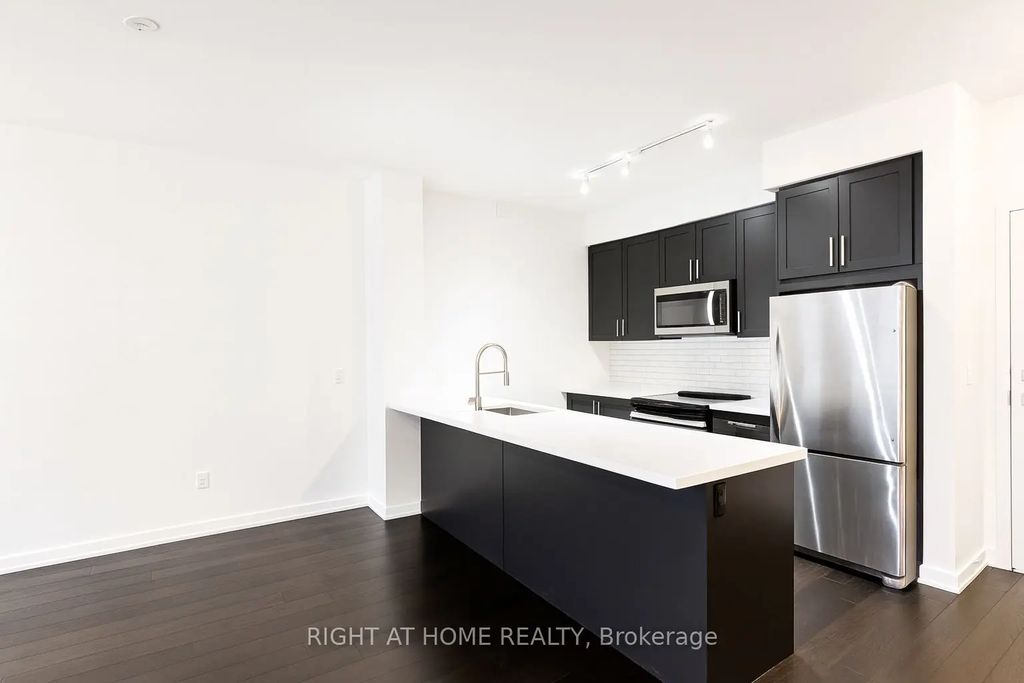 4055 Parkside Drive Th15, Mississauga