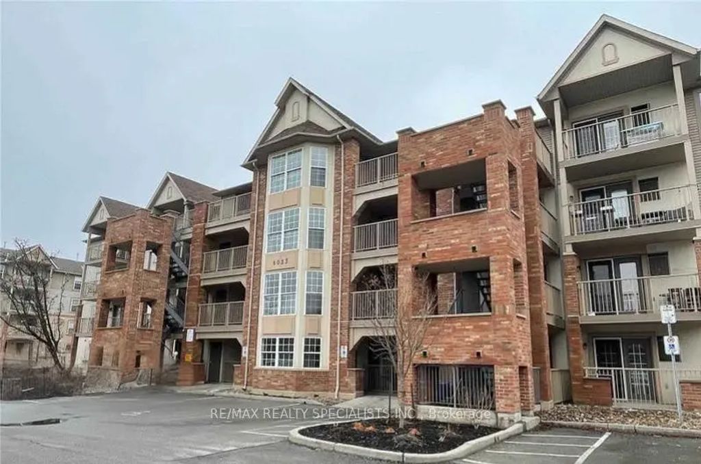 4025 Kilmer Drive 412, Burlington