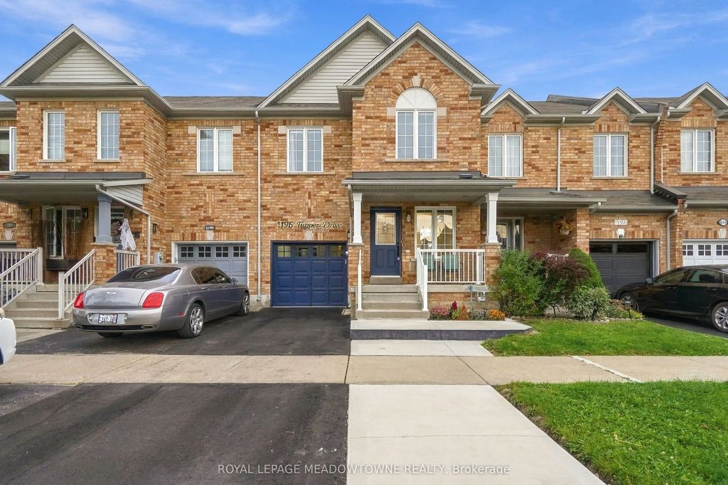 1196 Tupper Drive, Milton