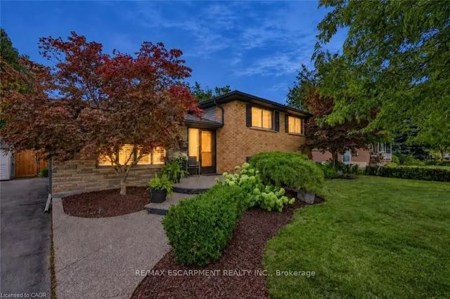 194 Foxbar Road, Burlington