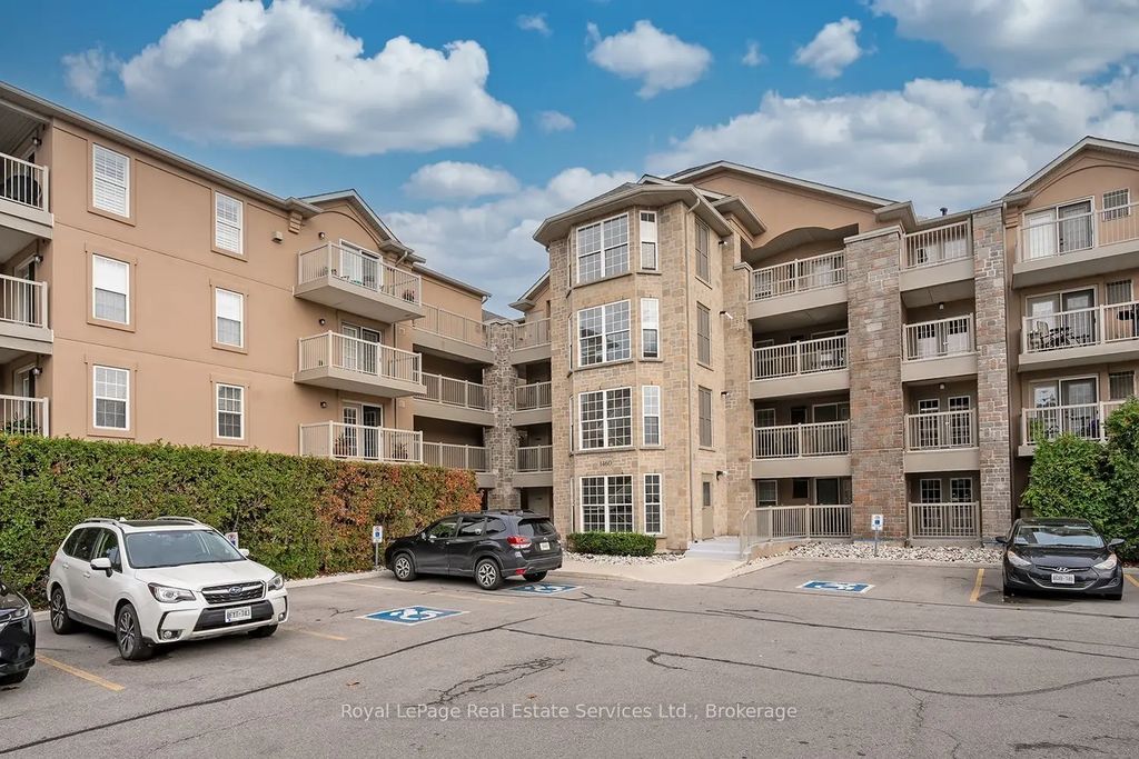 1460 Bishops Gate 111, Oakville