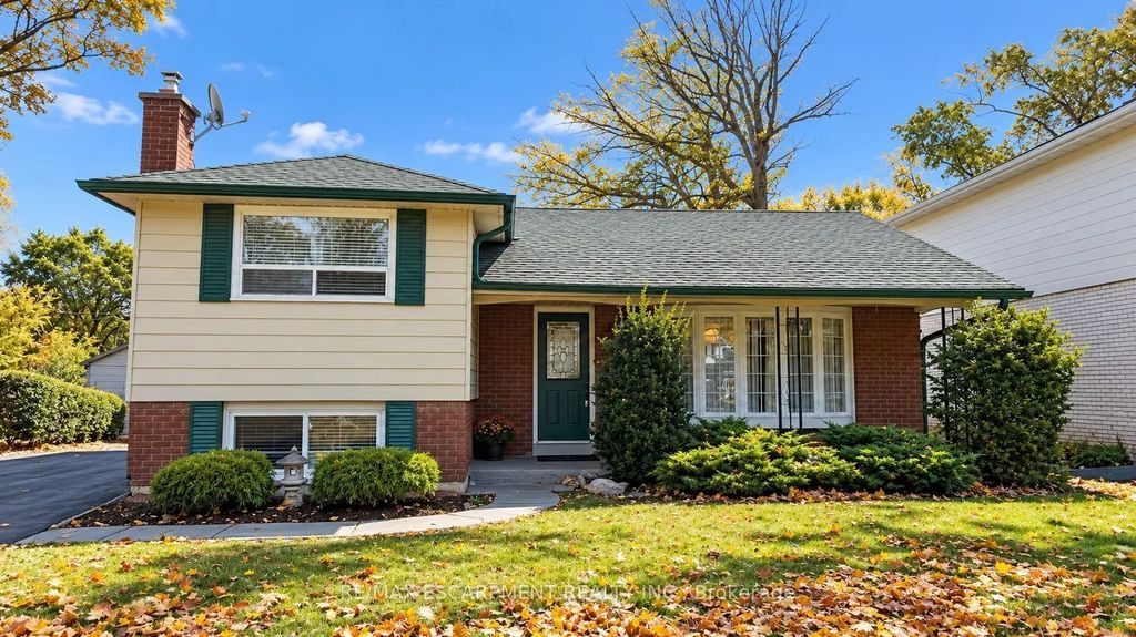 5440 Windermere Drive, Burlington