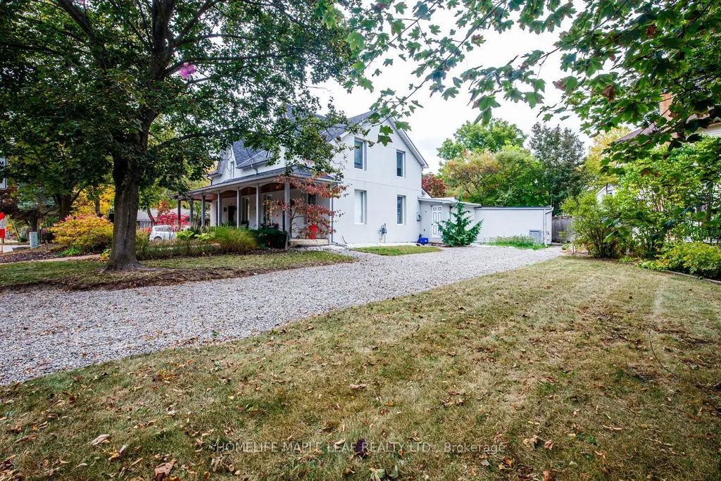 12 Adamson Street N, Halton Hills