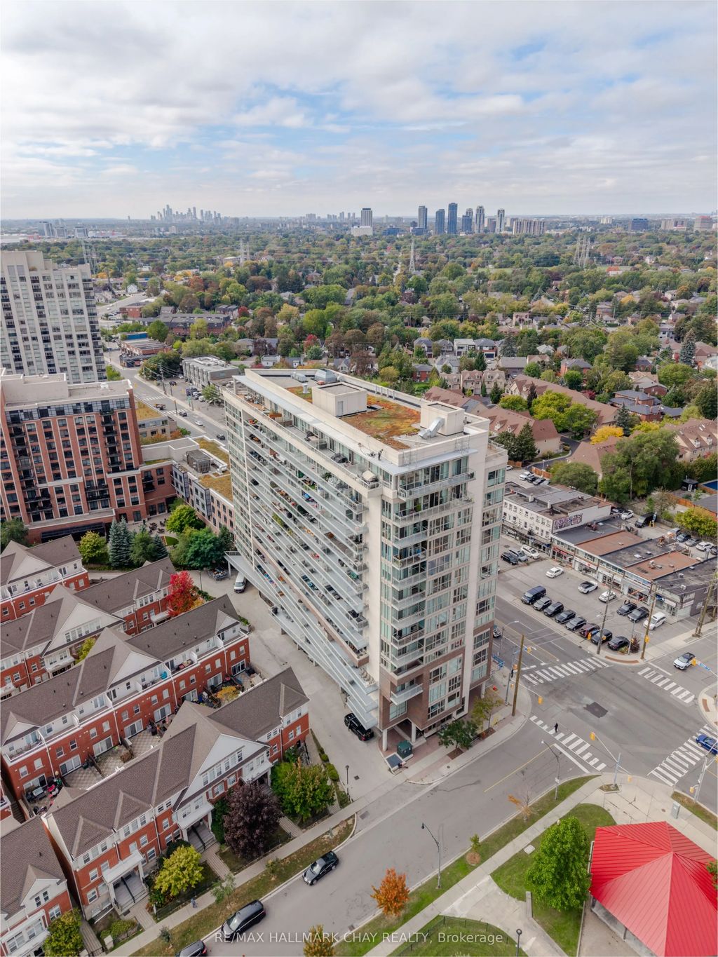 5101 Dundas Street W 204, Toronto W08