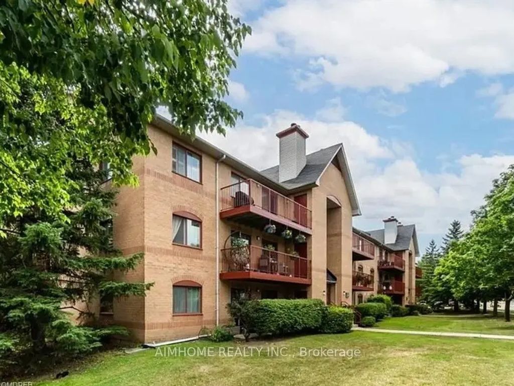 1506 Pilgrims Way 933, Oakville