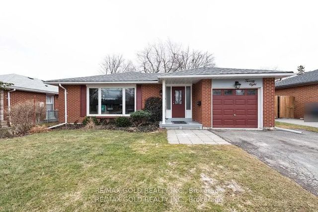 28 Devonshire Drive, Brampton