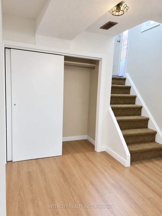61 Hardwick Court Basement, Toronto W08