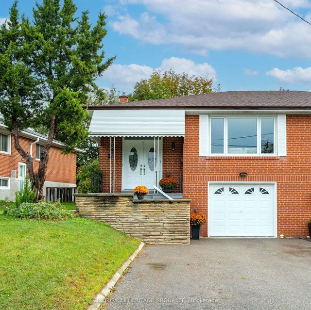 37 Gambello Crescent, Toronto W05