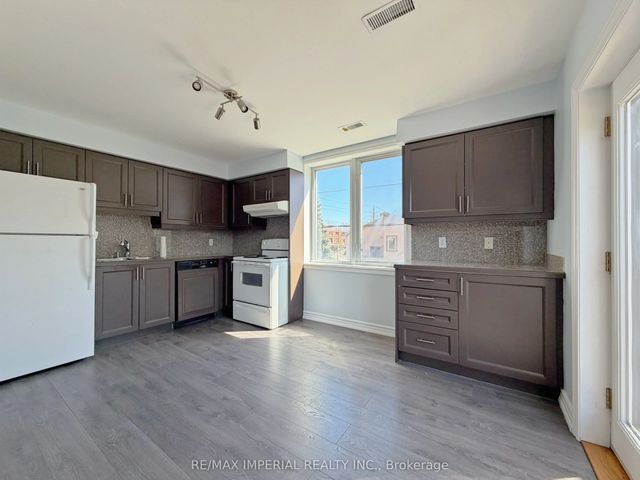 621a The Queensway N/a, Toronto W07