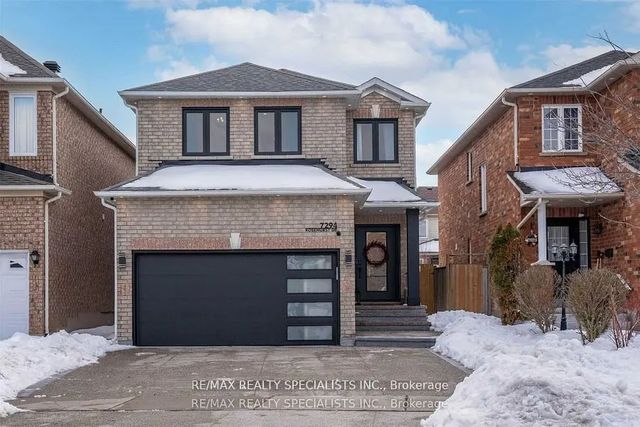 7294 Rosehurst Drive Unit 2, Mississauga