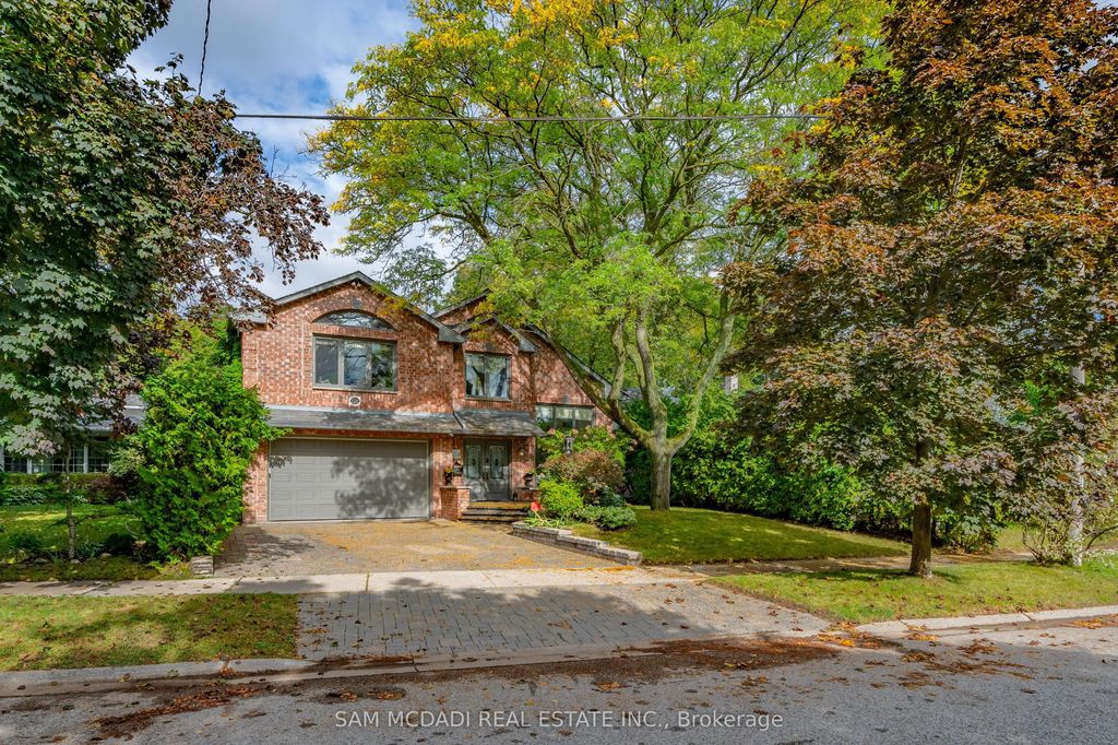 2221 Greenhurst Avenue, Mississauga