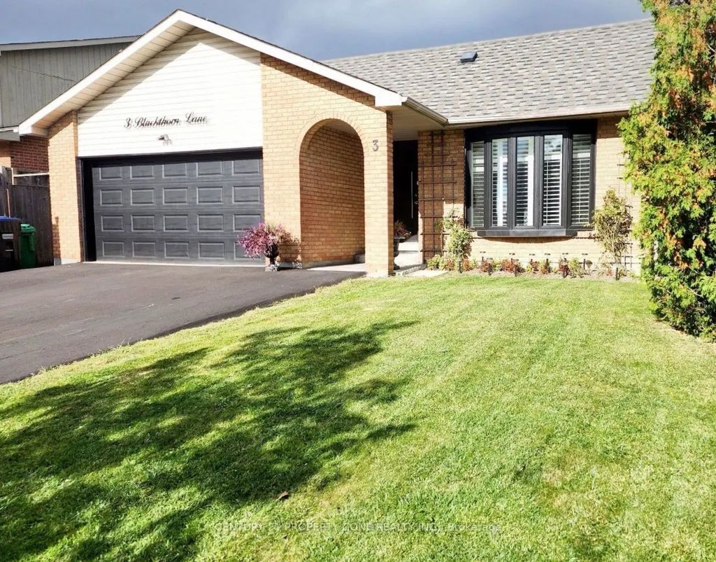 3 Blackthorn Lane E, Brampton