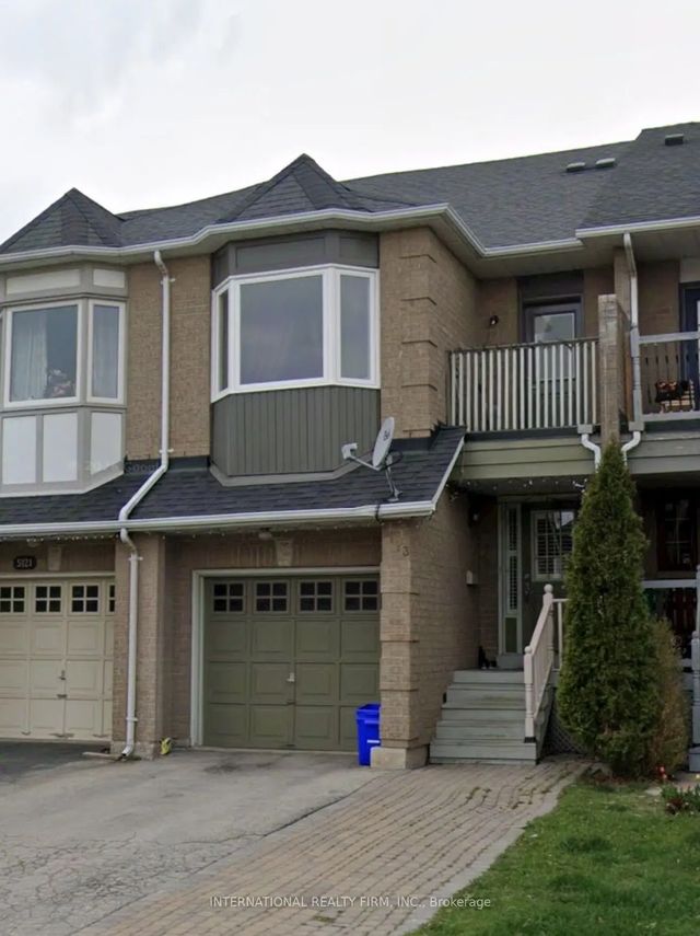 5123 Thornburn Drive, Burlington
