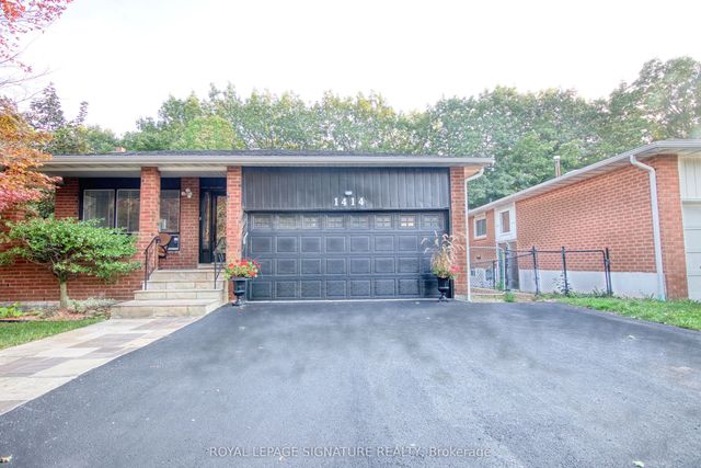 1414 Harmsworth Square, Oakville