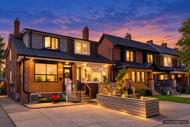 39 Exeter Street, Toronto W03