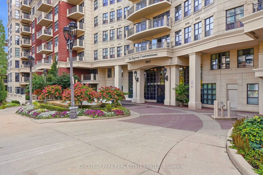 2855 Bloor Street W 305, Toronto W07