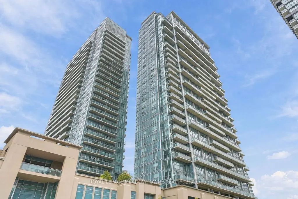 165 Legion Road N 1321, Toronto W06