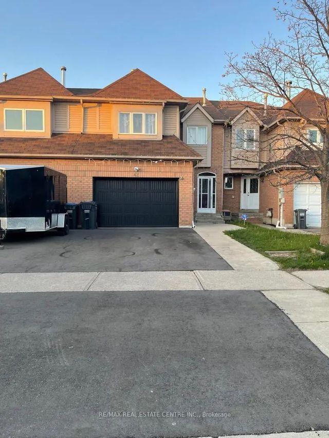 42 Wooliston Crescent, Brampton